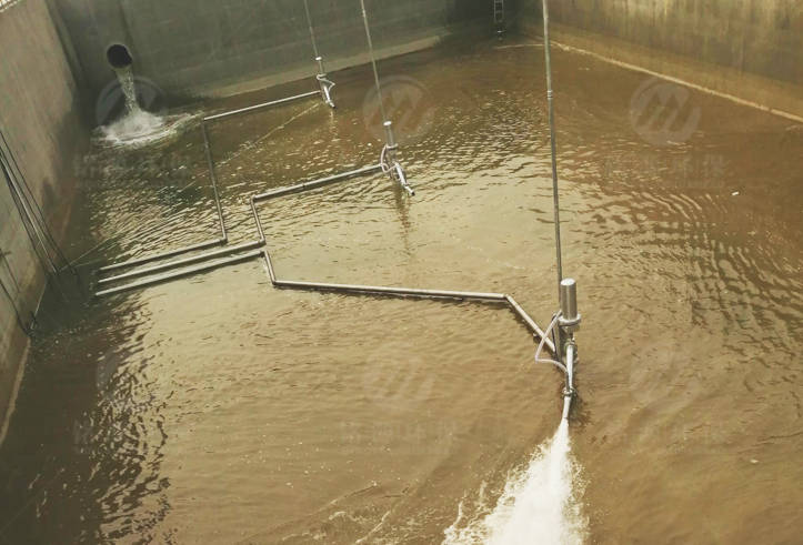 当蓄水池内有一定深度的水体时,雨水调蓄池智能旋转喷射器在.